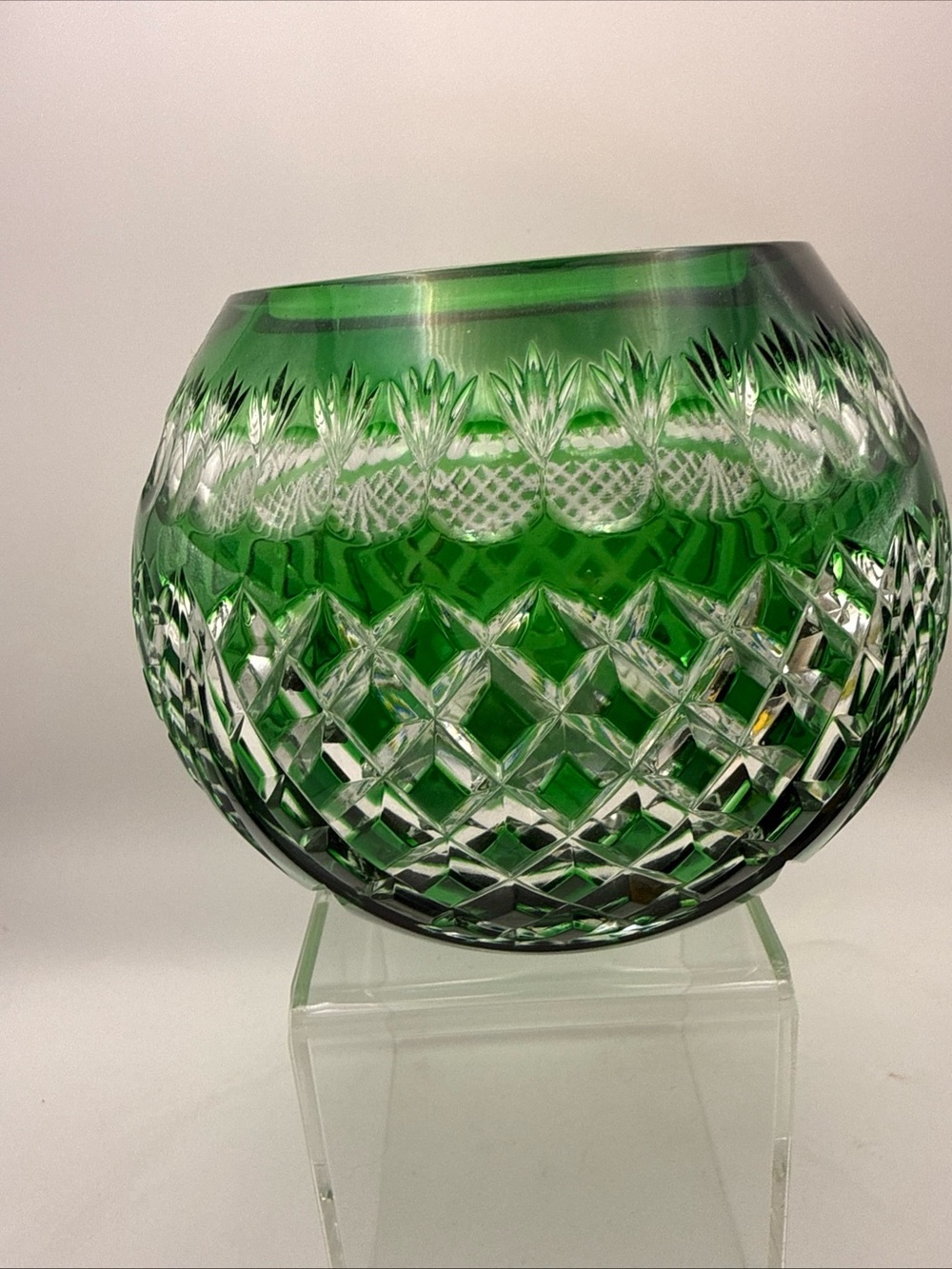 Vintage Crystal Emerald Green Rose/Bowl Vase, 24% Lead Crystal, Hand Cut Appx 5” - Picture 5 of 12